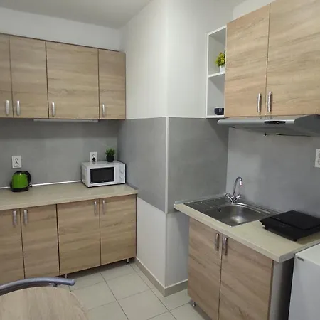 Clementine Apartment *