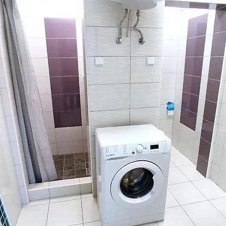 Clementine Apartment