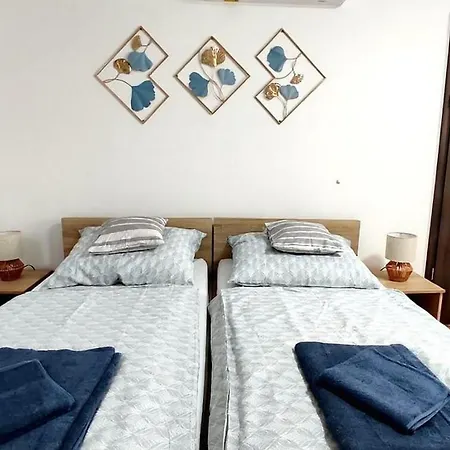 Apartment Clementine Szazhalombatta