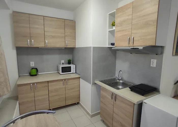 Clementine Apartament *