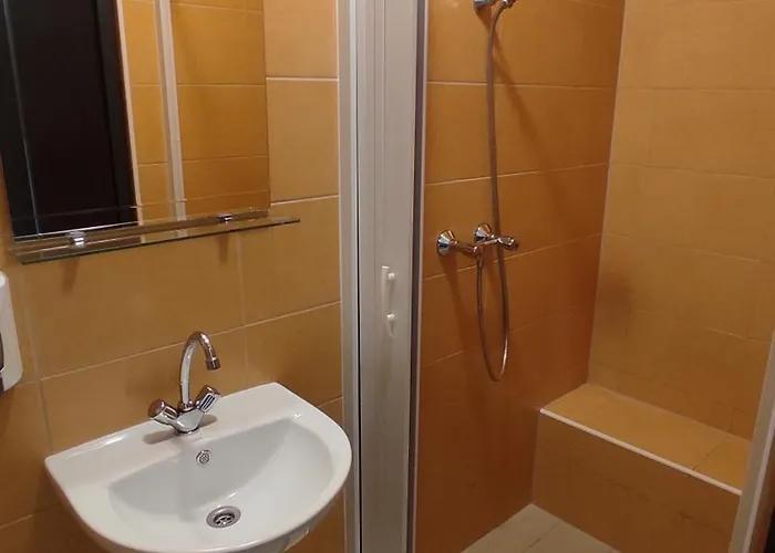 Clementine Apartament *