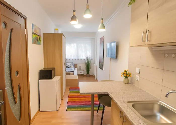 Clementine Apartament *